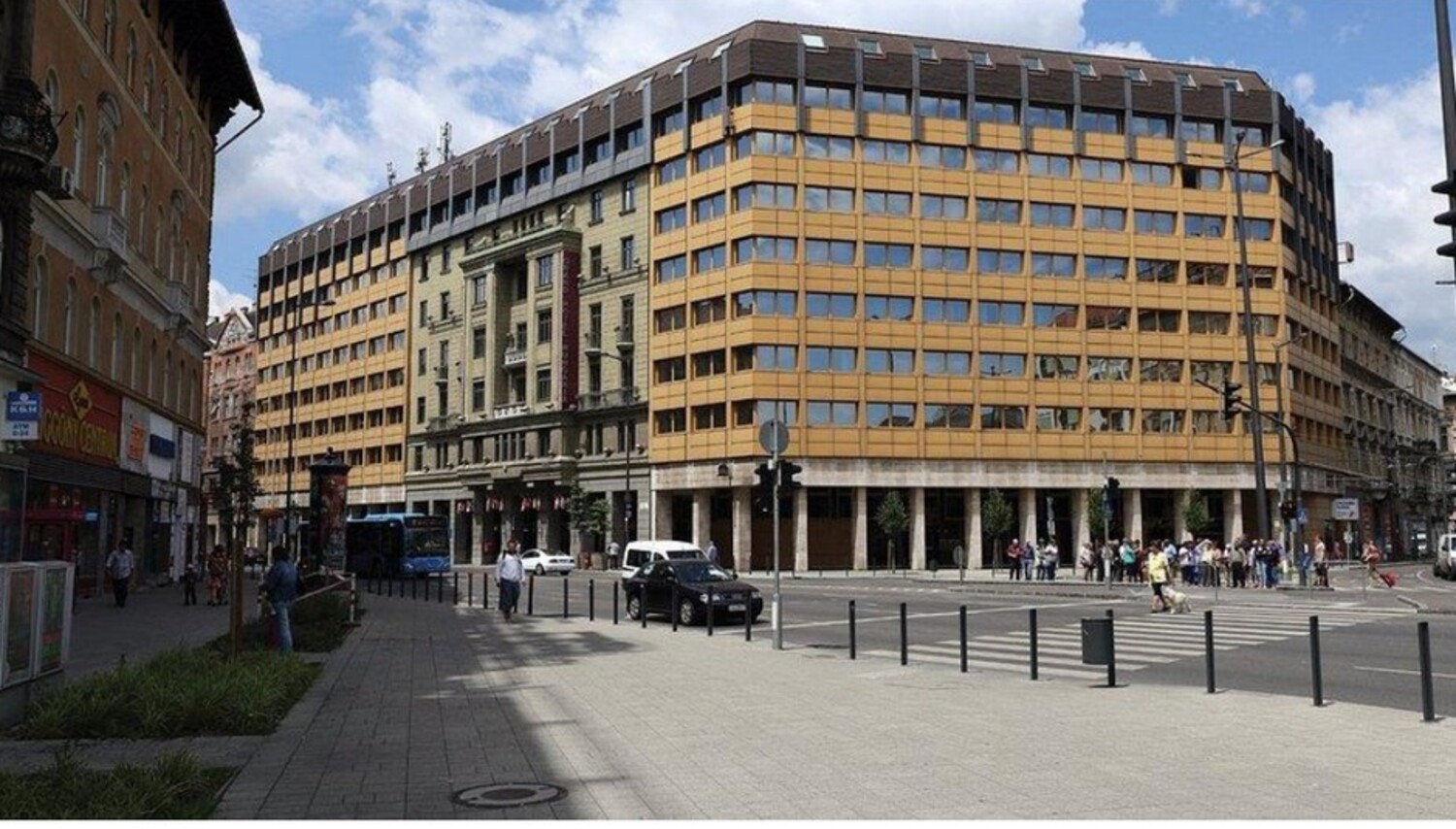 A Danubius Hotel Hungaria épülete Budapesten, a kongresszus helyszíne
